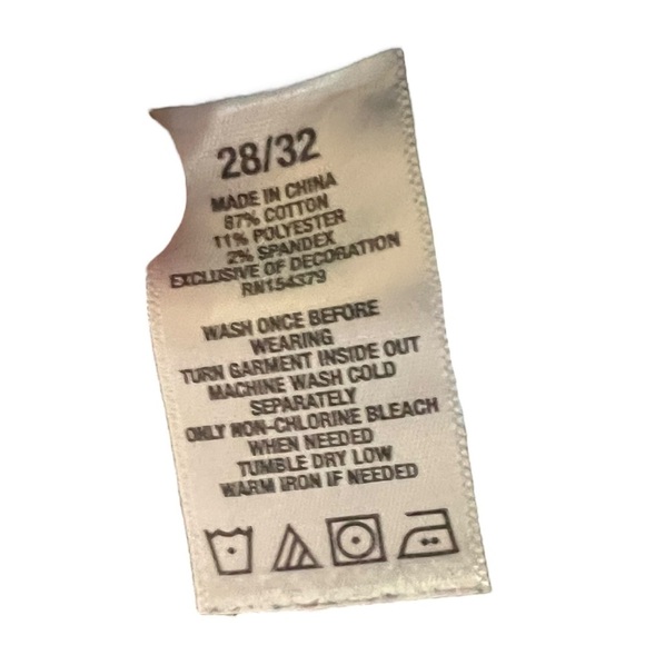 Aeropostale Light Wash Distressed Ripped Skinny Jeans Size 28/32‎ - Picture 3 of 4